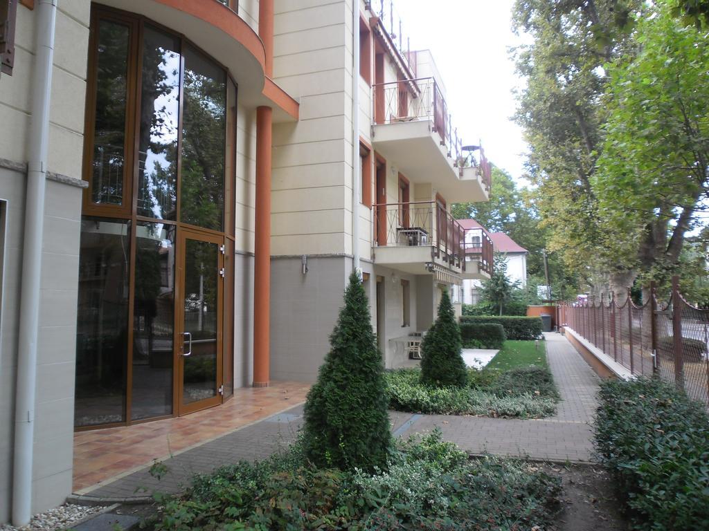 Sunny Apartman Siófok Zimmer foto